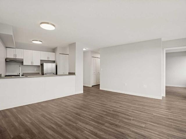 International Plaza 2 Bedroom Apartment for Rent at 1959 Marine Dr, North Vancouver, BC V7P 3G1 Norgate