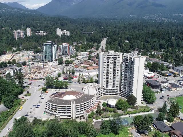 International Plaza