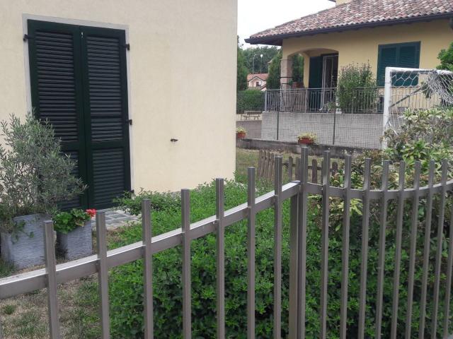 INTERA VILLA BIF. in vendita a Cavaria con Premezzo, Premezzo