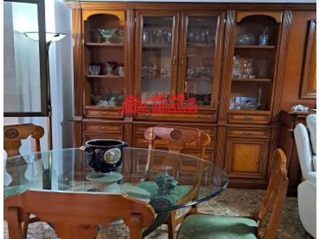 ¡ INTERESANTE PISO GRANDE PARA FAMILIAS NUMEROSAS Y LISTO PARA ENTRAR A VIVIRLO SIN NECESIDAD DE RE