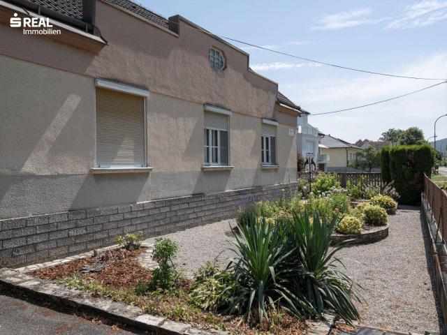 Interessante Liegenschaft auf 1.958m² Grund 120m² Wohnfläche plus Garage, Lager, Schuppen, Keller und Rohdachboden!