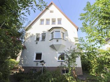 Interessantes MFH mit Wertsteigerungspotenzial und großem Garten in Top Lage von Stuttgart