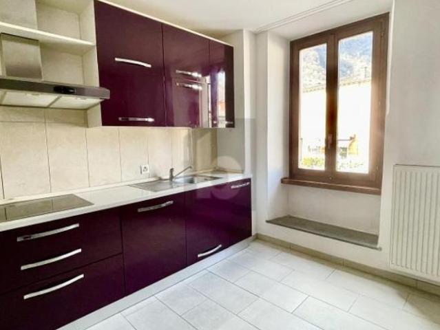 Interessantes haus mit 4 wohnungen
