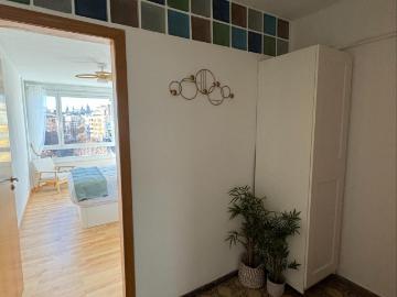 Interesting double bedroom near the Sant Antoni metro