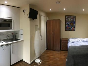 Interesting studio in well connected Wembley Has an Apartment