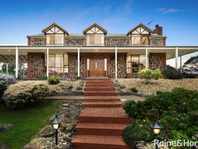 Intergenerational Living, Boutique Business, or Private Sanctuary The Choice is Yours