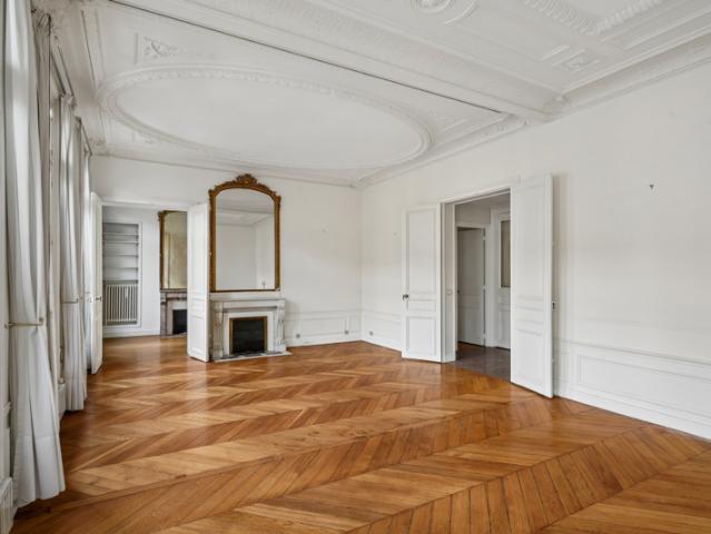 Invalides Ecole Militaire 125 m2