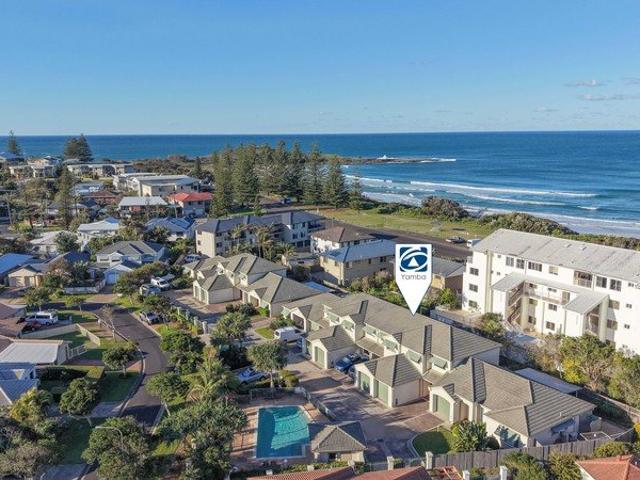 Invest, Holiday or Live the Dream Catalina Court 3