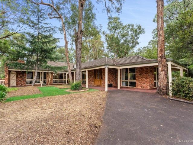 Invest in Luxury: Build Bespoke Homes in Templestowe's Elite Area!