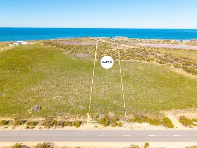 Invest in the picturesque lifestyle of Arno Bay.