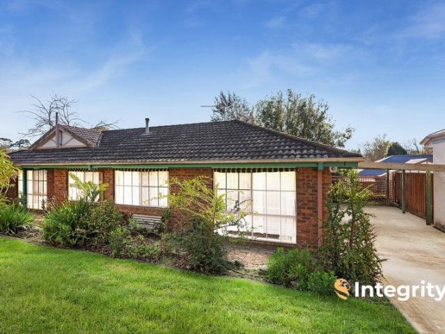 Invest or own your home in central Healesville
