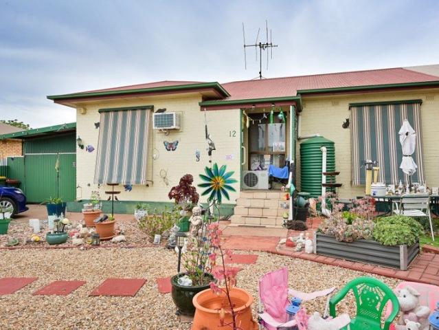 INVEST OR MOVE IN LOCATION & COMFORT