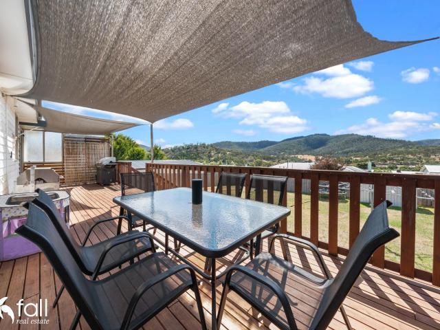 Invest or Nest: Ideal Market Entry at 13 Waratah Rd, Risdon Vale