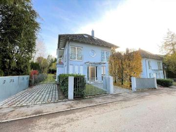 Dingharting, Oberbayern, Bayern - Garten