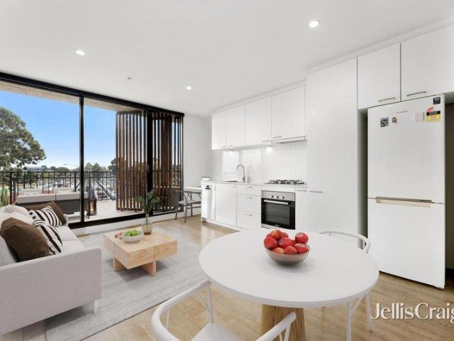 Invest with Success in Glen Waverley's Heart
