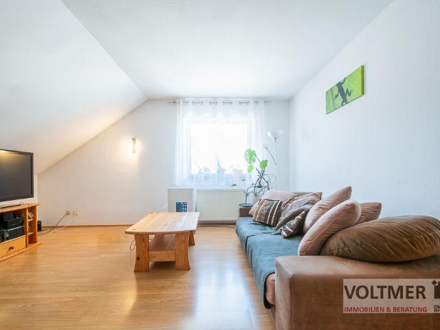 INVESTCHANCE vermietete Eigentumswohnung mit Nutzungsrecht an drei Stellplätzen in Neunkirchen!