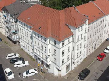 Investieren in Leipzig Schönefeld: Denkmalgeschütztes ETW Paket mit 3 Einheiten