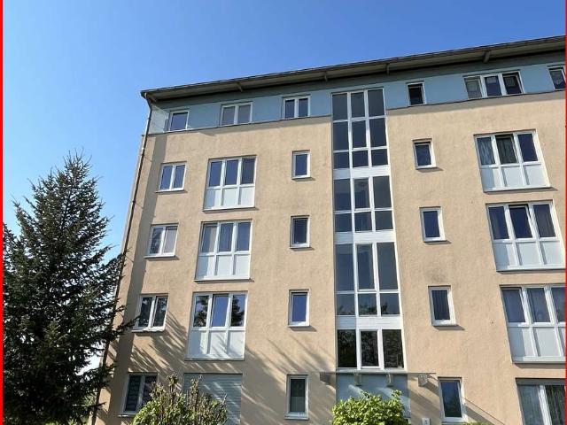 INVESTIEREN MIT ZUKUNFT: 2 Raumwohnung in Potsdam, solide Mieter, Balkon, Tageslicht Bad und TG!
