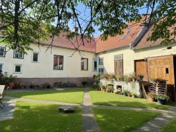 Haus zum Verkauf in 3811 - Garten