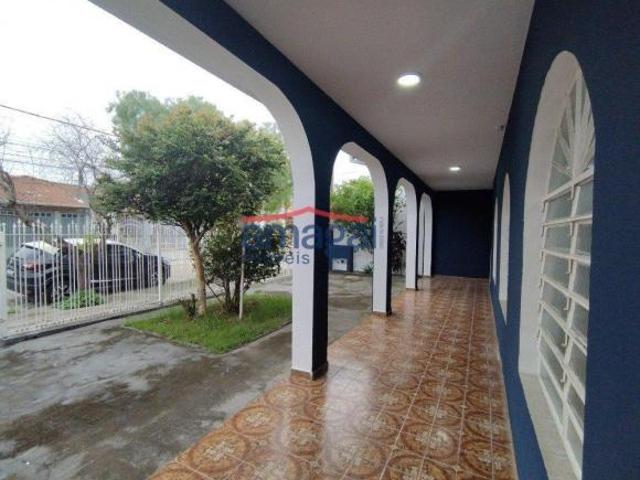 INVESTIMENTO CERTEIRO EM JACAREÍ: CASA TÉRREA ESPAÇOSA NO JARDIM FLÓRIDA!