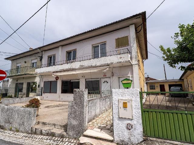 Investimento à venda em São Martinho do Bispo e Ribeira de Frades, Coimbra RE/MAX Portugal