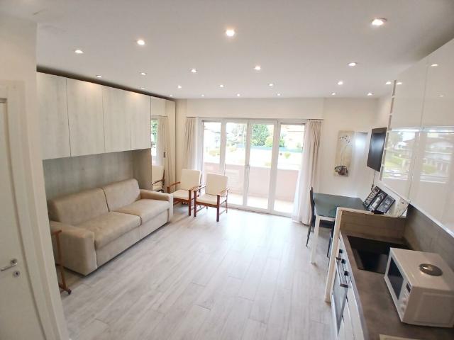 INVESTIMENTO MONOLOCALE RINNOVATO CON BALCONE AD AGNO