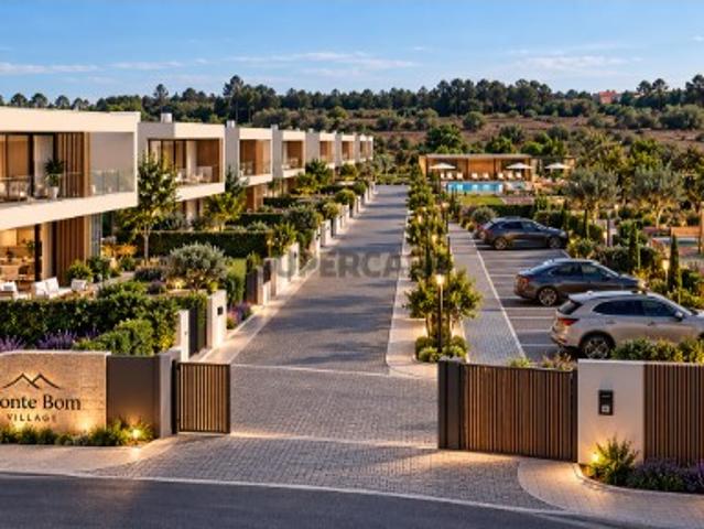 INVESTIMENTO | Terreno 4.160 m² | Potencial para 8 Moradias | Próximo das Praias Santa Cruz