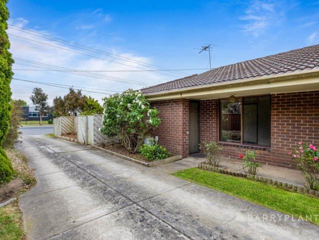 Investing or Occupying This is the Perfect Property