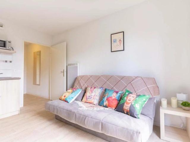 INVESTISSEMENT LOCATIF – Aulnoy Lez Valenciennes – Résidence étudiante Lucien Jonas – 4,94% de rentabilité