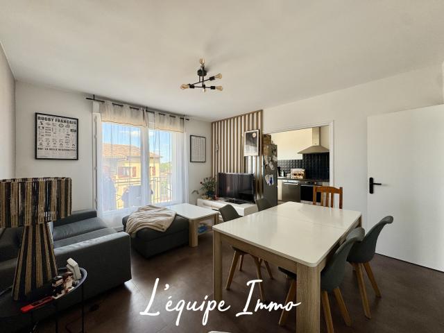 Investissement locatif Appartement rénové T4 84m2 avec balcon PLEIN CENTRE VILLE