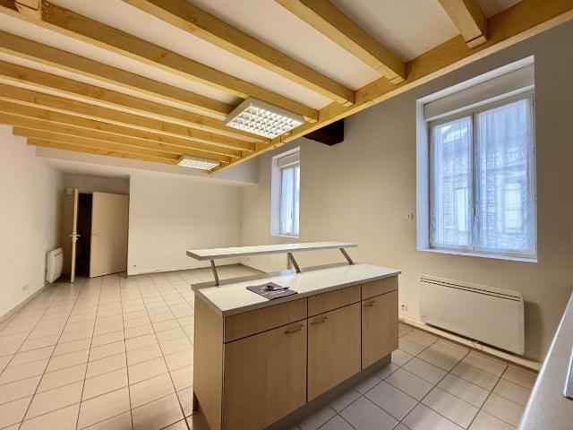 Investissement locatif Immeuble composé de 3 logements lou. 139m² Chagny