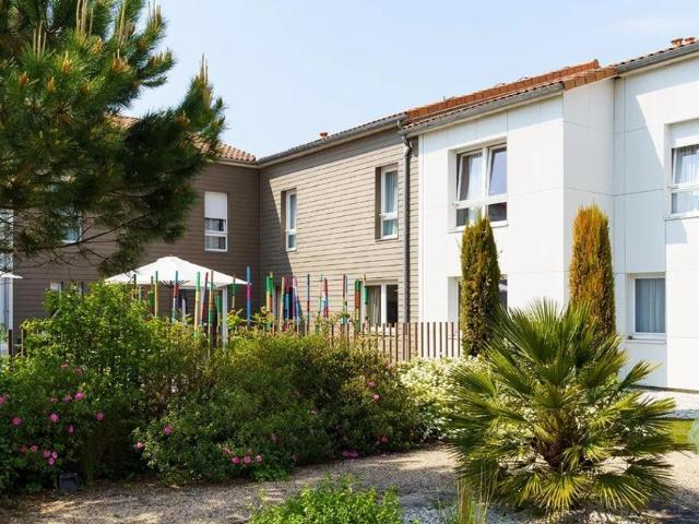 INVESTISSEMENT LOCATIF – SAINT AIGNANT – Résidence EHPAD Les Jardins du Marais 6,56% de rentabilité