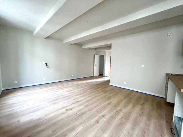 Investisseur / pied à terre rénové proche gare et facultés St Charles