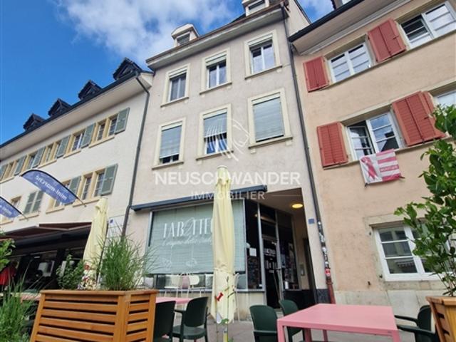 Investitionsimmobilie mit 4 Wohnungen und 1 Restaurant in Delémont