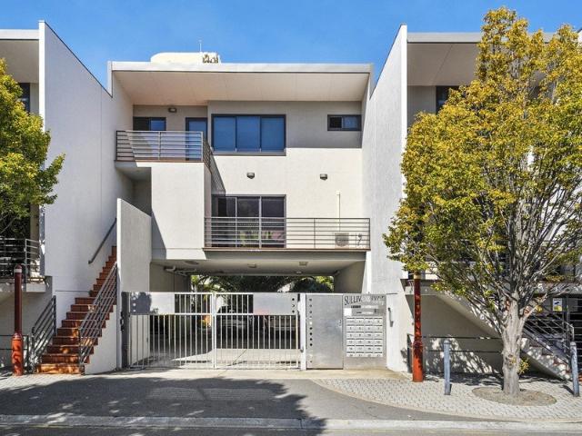 Investment opportunity moments from Hobart waterfront
