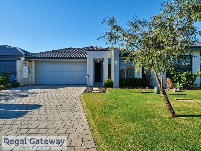 Family Home Quality Living in Piara Waters
