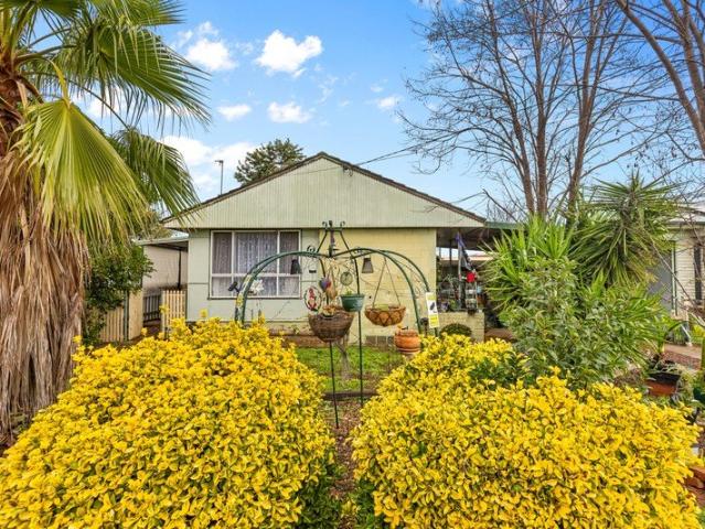 Investment Opportunity with Flexible Living & Excellent Shedding