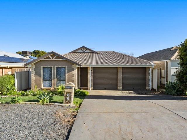 INVESTMENT OPPORTUNITY 4 BEDROOM HOME