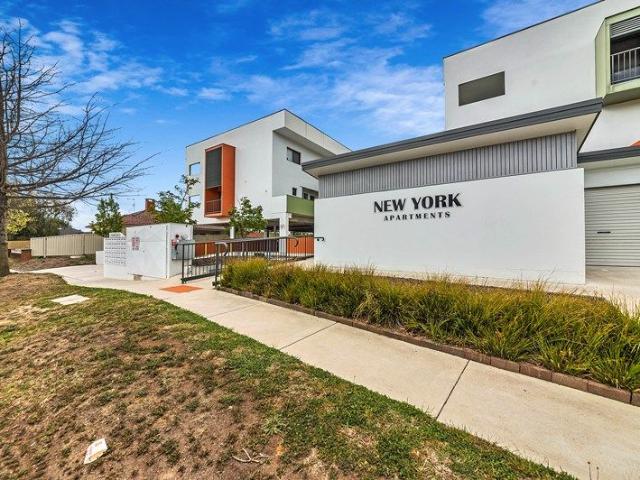 Investment: Large North Facing One Beddie