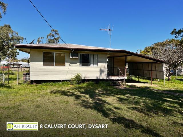 INVESTOR ALERT! RENOVATED 3 BEDROOM HOME IN A QUIET CUL DE SAC WITH A UPDATED KITCHEN! HIGH RENTAL RETURNS!