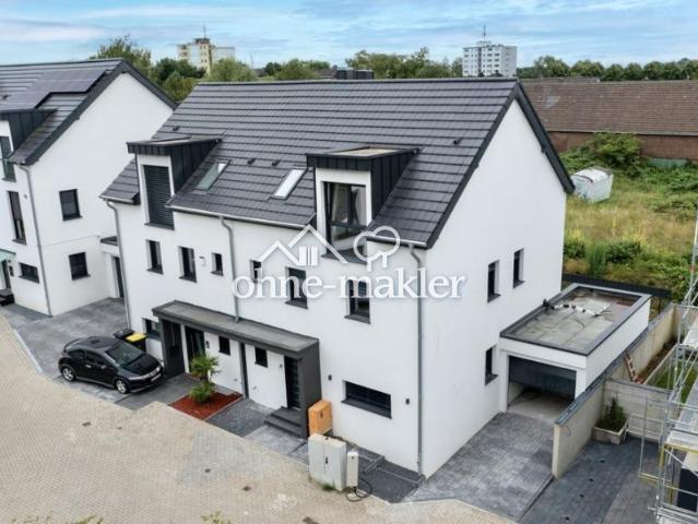 Investoren aufgepasst! Geräumige Doppelhaushälfte mit gehobener Innenausstattung in Meerbusch