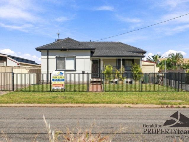 INVESTORS & DEVELOPERS THIS ONE DESERVES YOUR ATTENTION!