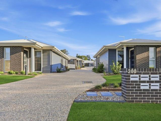 INVESTORS: ready to settle now. Invest in a BRAND NEW Unit today