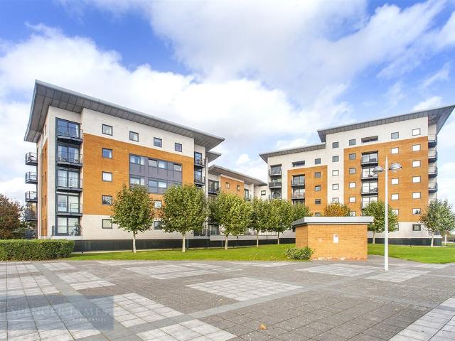 Inverness Mews E16, 3 bed flat to rent, £2,500 pcm | PrimeLocation