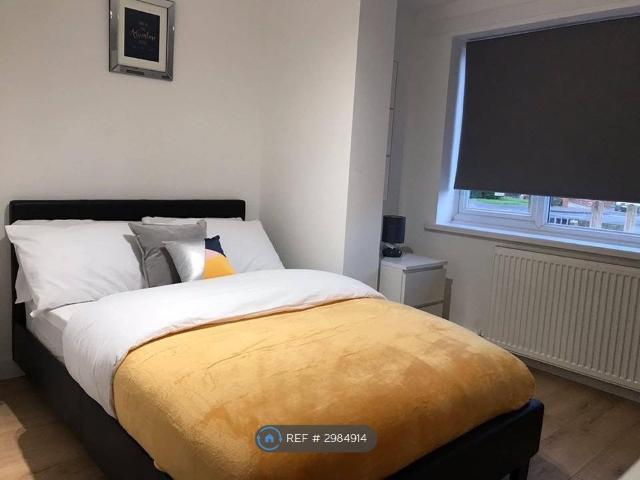 Inverness Road, Birmingham B31, Studio to rent, £699 pcm | PrimeLocation