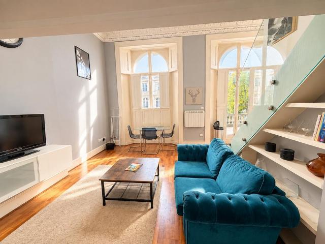 Inverness Terrace, London W2 1 bed flat to rent £2,600 pcm £600 pw