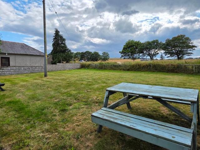 Inveramsay Farm Cottages, Pitcaple, Inverurie AB51, 3 bed bungalow to rent, £1,300 pcm | PrimeLocation