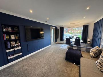Invergarry Drive, Deaconsbank | £1,695 Monthly
