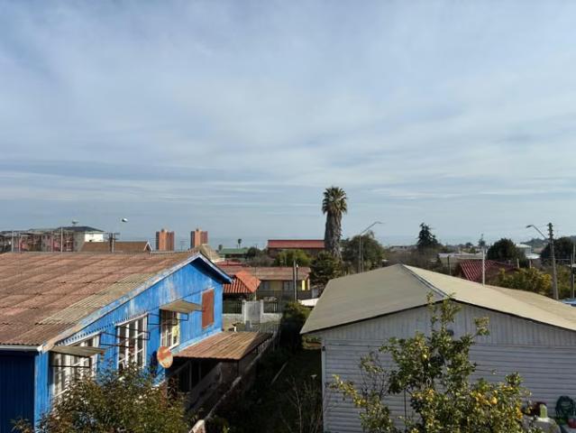 Casa + 3 Cabañas en Venta – Av. Nueva Miraflores, El Tabo | 7 dormitorios por 140000. 00 en El Tabo