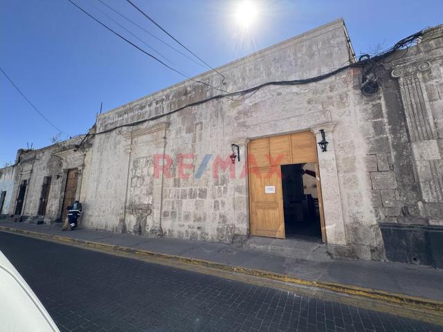 ️✨ ¡Inversión Única En El Centro Histórico De Arequipa! ✨️
